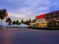 S2 Hotel Bangsaen Екстериор снимка