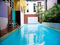 S2 Hotel Bangsaen Екстериор снимка